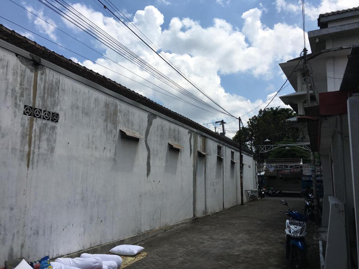 Tambak Bayan Guesthouse Kejayan Exterior foto