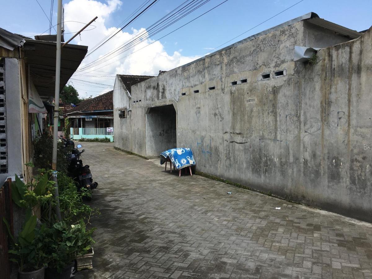 Tambak Bayan Guesthouse Kejayan Exterior foto