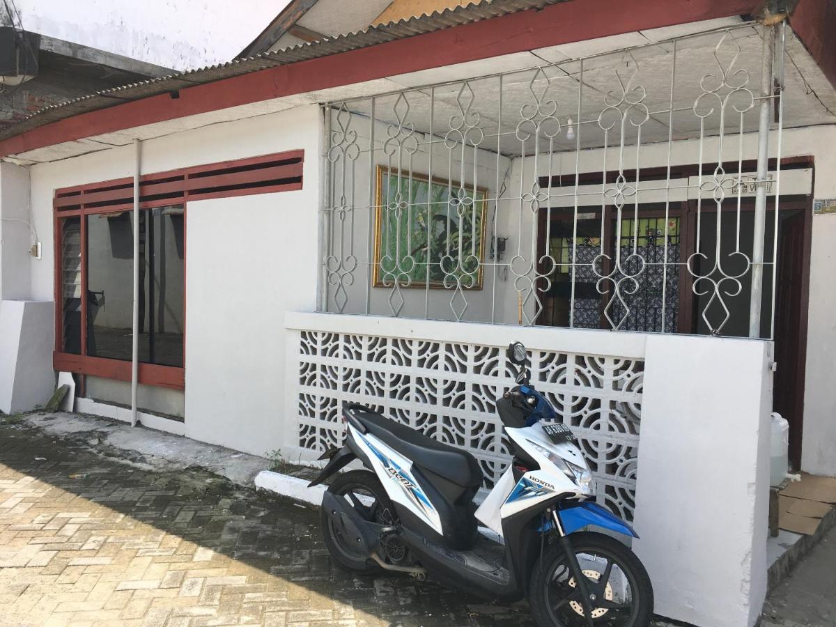 Tambak Bayan Guesthouse Kejayan Exterior foto
